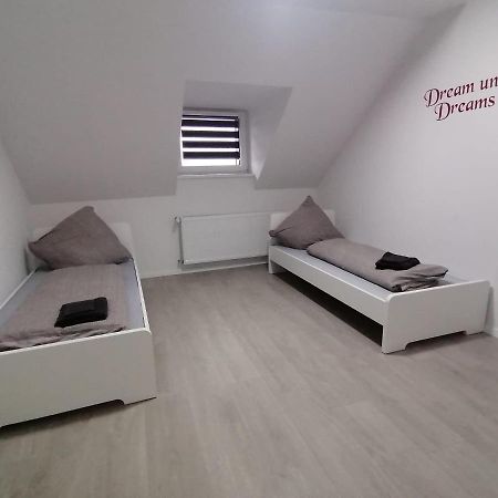 Estrella24 Living Rooms Chita 헤르네 외부 사진